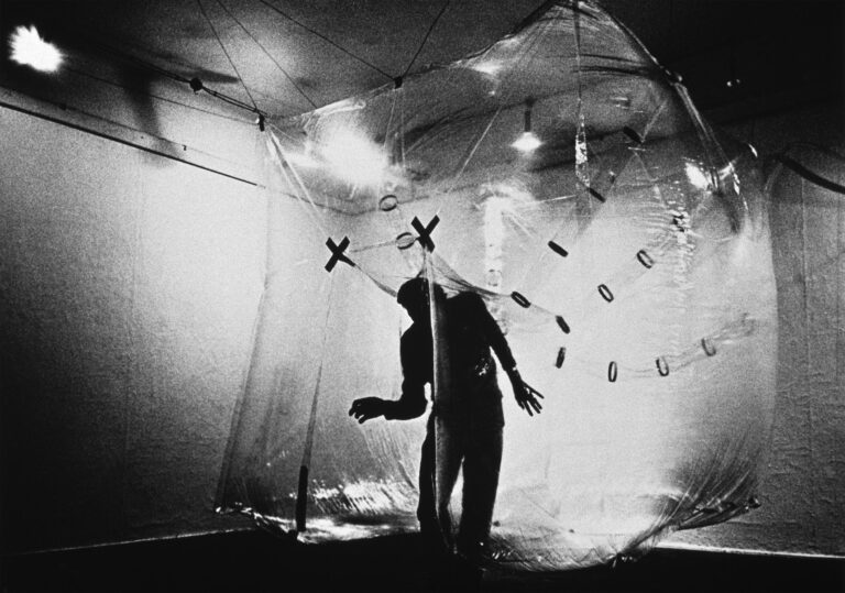 Pneumatischer Raum (Prototyp 5) - Walter Pichler 