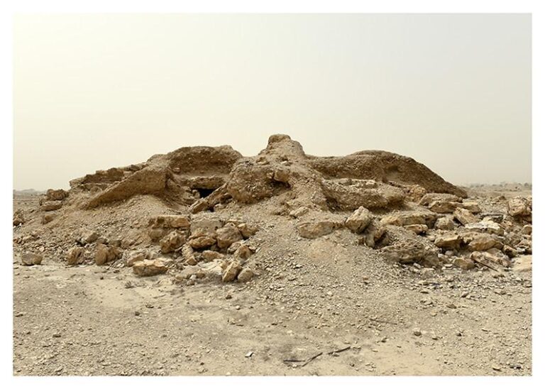 A’ali Burial Mounds – No. 1 - Camille Zakharia 