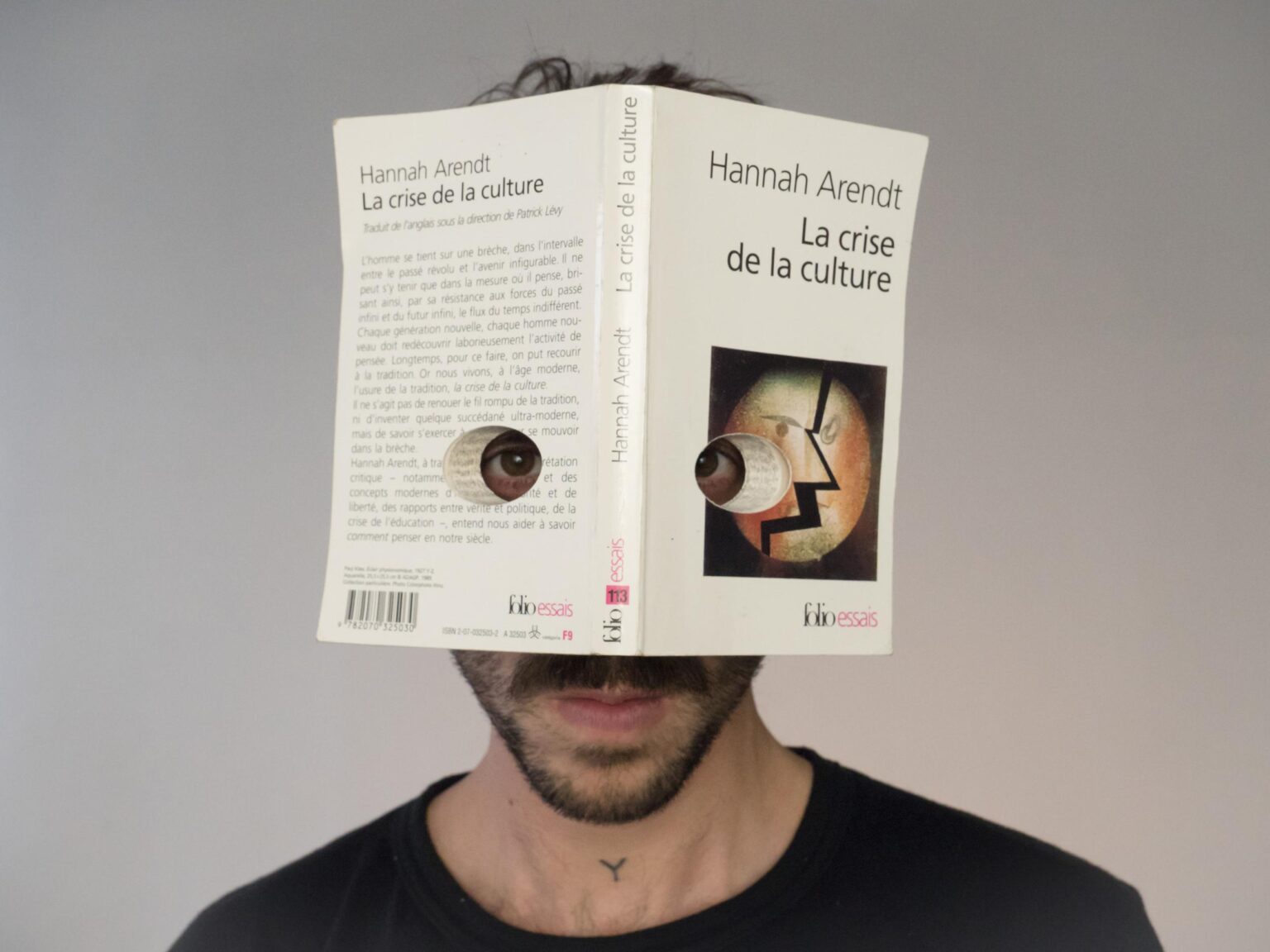 Bookmask Portrait 14 - Víctor del Oral 