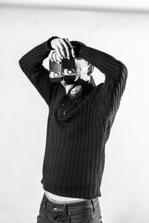 Ojos de Garganta (B) - Isaac Olvera 