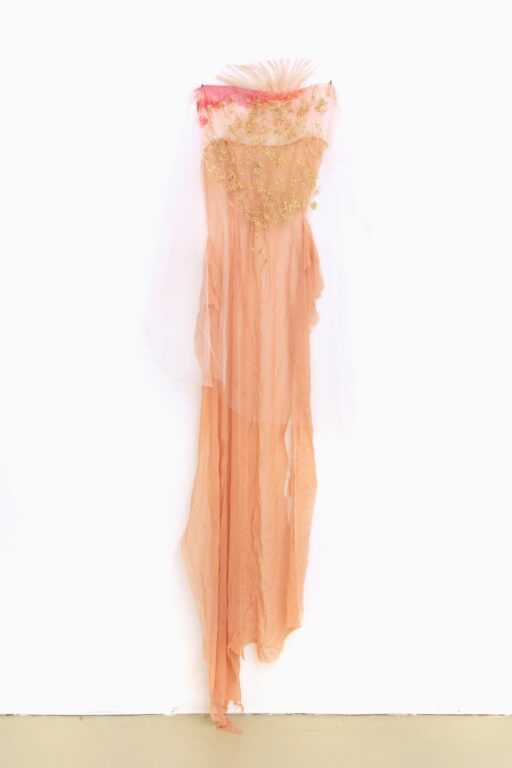 in the beginning there was time as if splashed with bouncy eye masks an experience in stretched yellow or a bee might be a star of a great drama<br />
as if splashed with bouncy eye masks <br />
an experience in stretched yellow <br />
or a bee might be a star of a great drama (01) - Astrid Svangren 