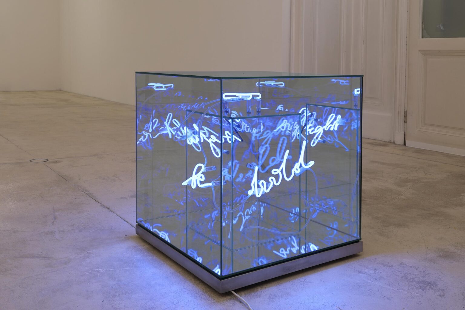 A Sight to Behold - Brigitte Kowanz 