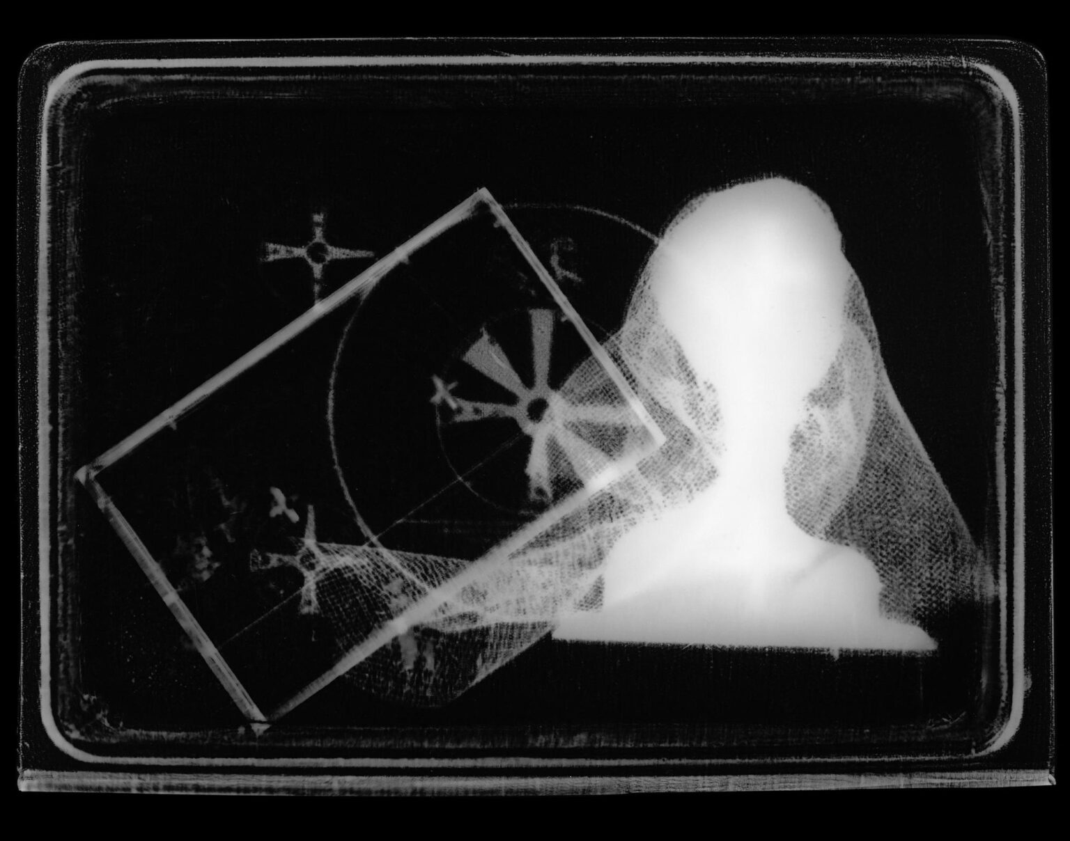 Retention (from the series: Tradition & Modernity) - Maha Malluh 