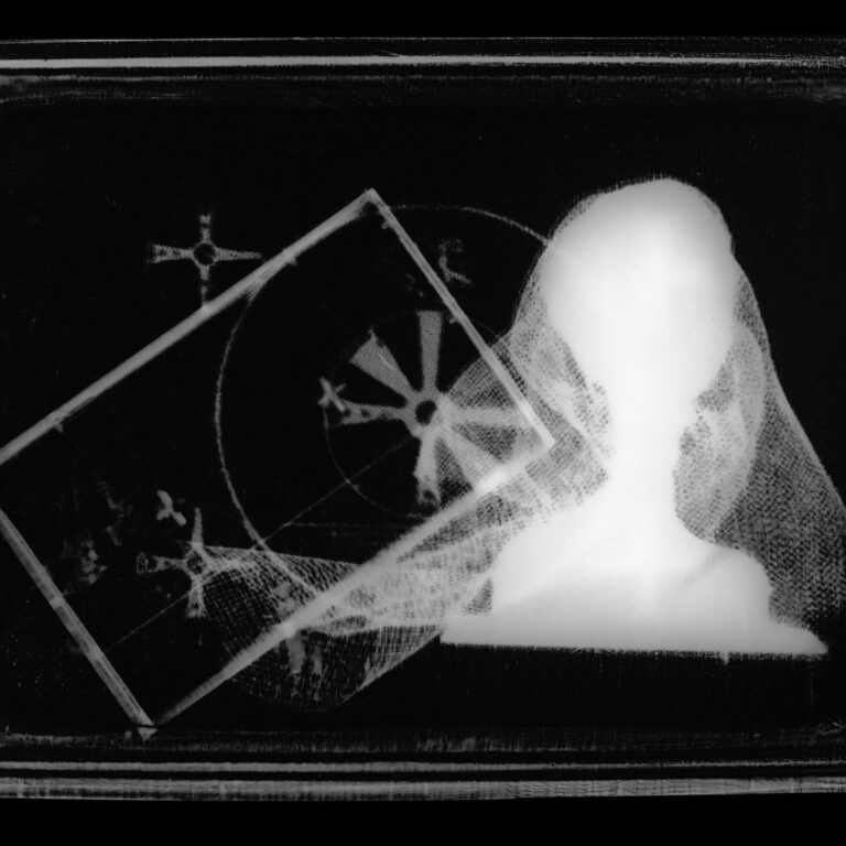 Retention (from the series: Tradition & Modernity) - Maha Malluh 