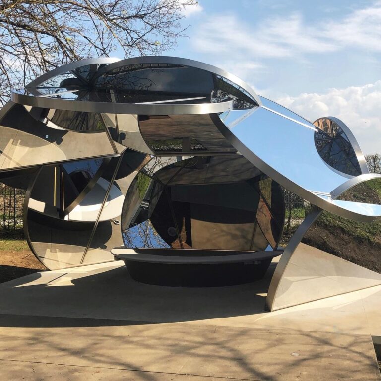 Cloudspace - Eva Schlegel 