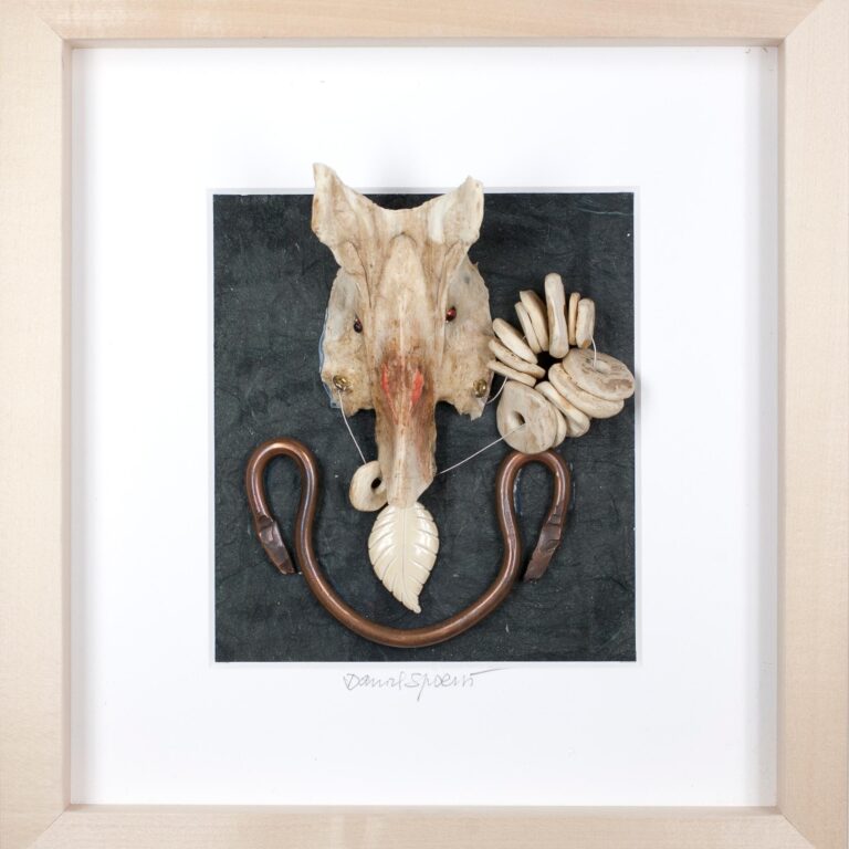 Ohne Titel (Serie: Eintagskästchen) - Daniel Spoerri 