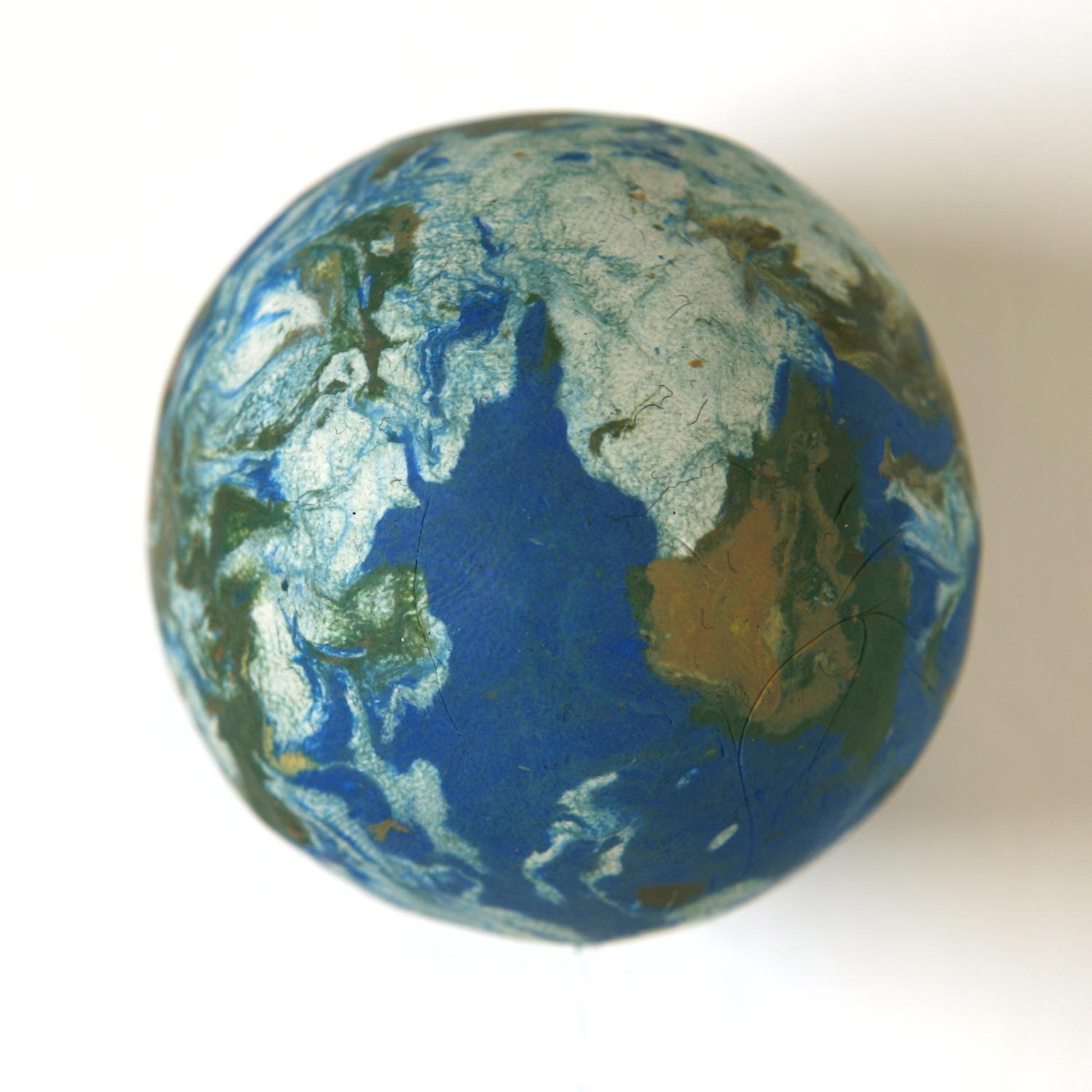 Small World (1:212,500,000) - Mark Wallinger 