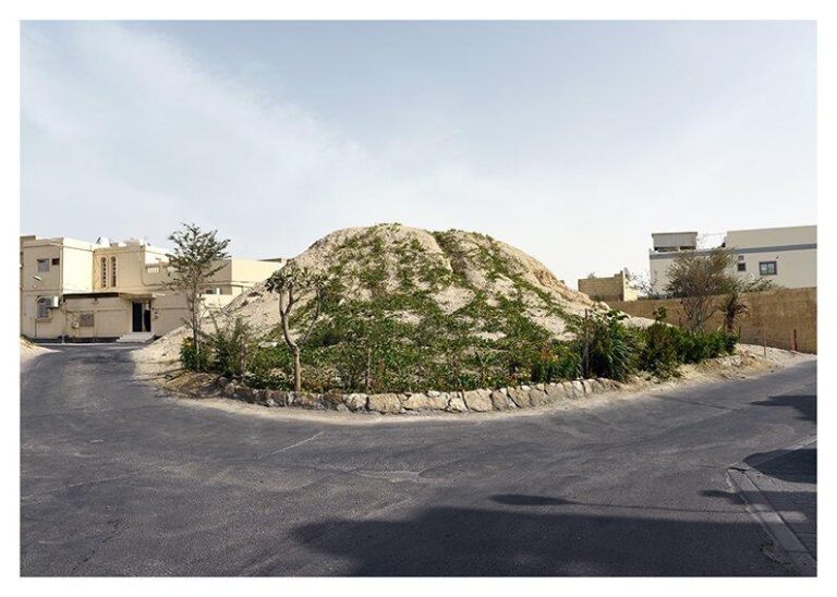 A’ali Burial Mounds – No. 5 - Camille Zakharia 