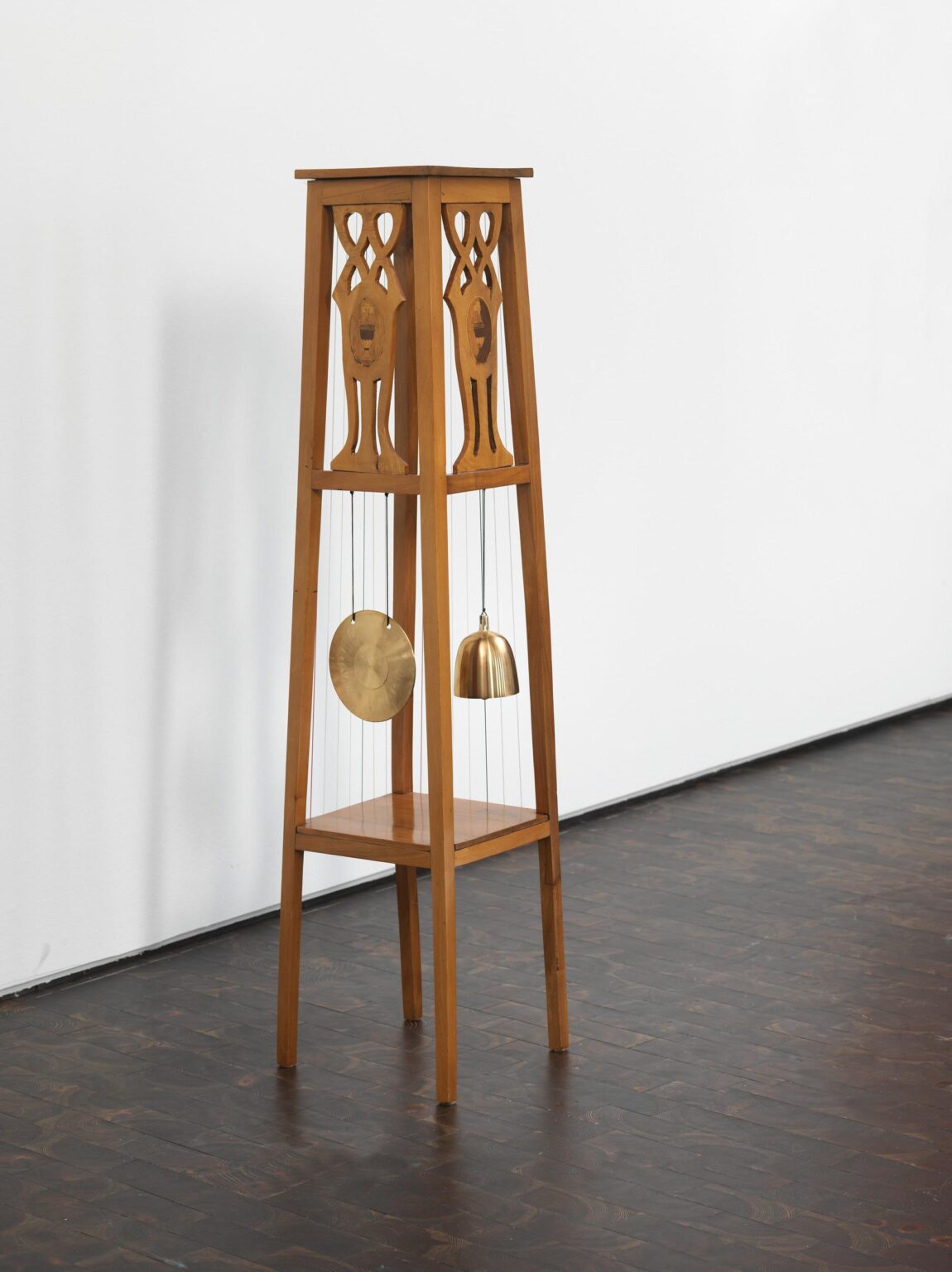 Music Room Darmstadt, Flower Column Harp, Bell and Gong - Nevin Aladağ 