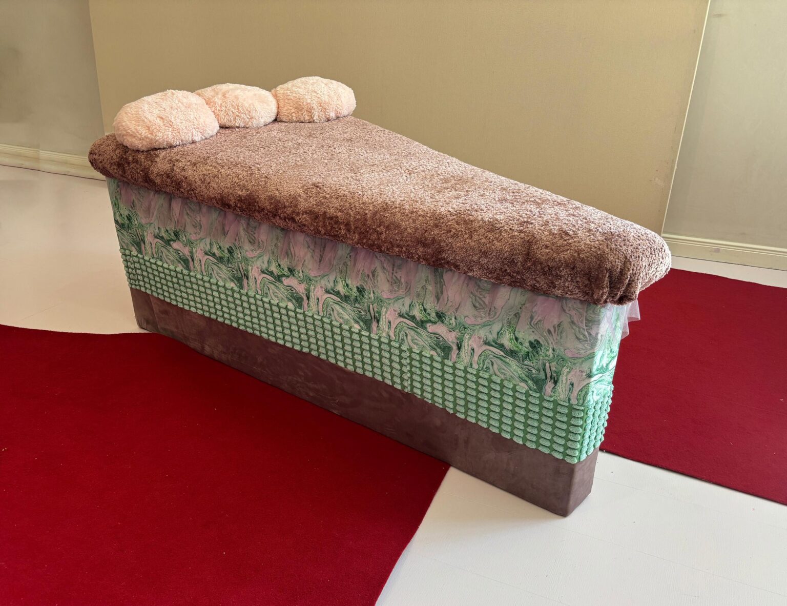 Cake Bench: Nougat Pistachio Cake - Bianca Kennedy 