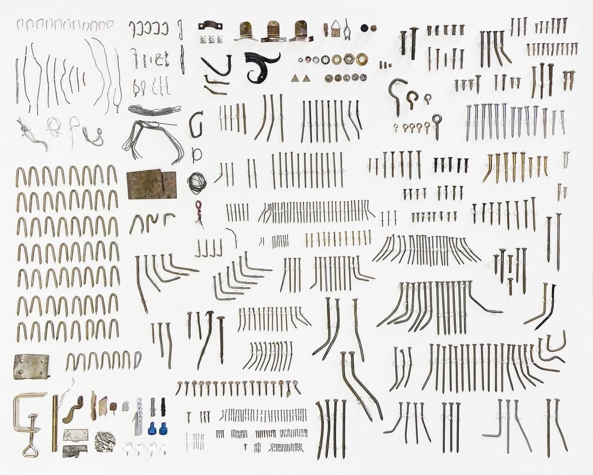 Arch&auml;ologie der Gegenwart &ndash; Eisenteile (Schloss Lind, Neumarkt, Stmk.) - Edith Payer 