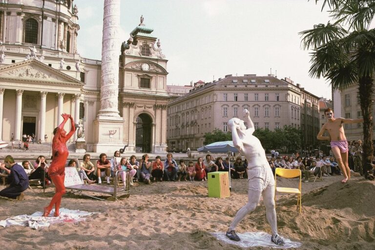Theater, Kaorle am Karlsplatz - Margot Pilz 