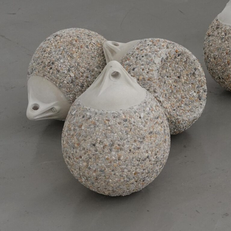 Rückstände (Waschbeton-Bojen) - Hanne Jannasch 