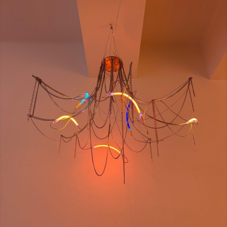Massless - Raphaela Riepl 