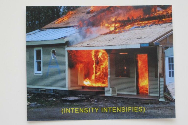 (Intensity Intensifies) - Beni Bischof 