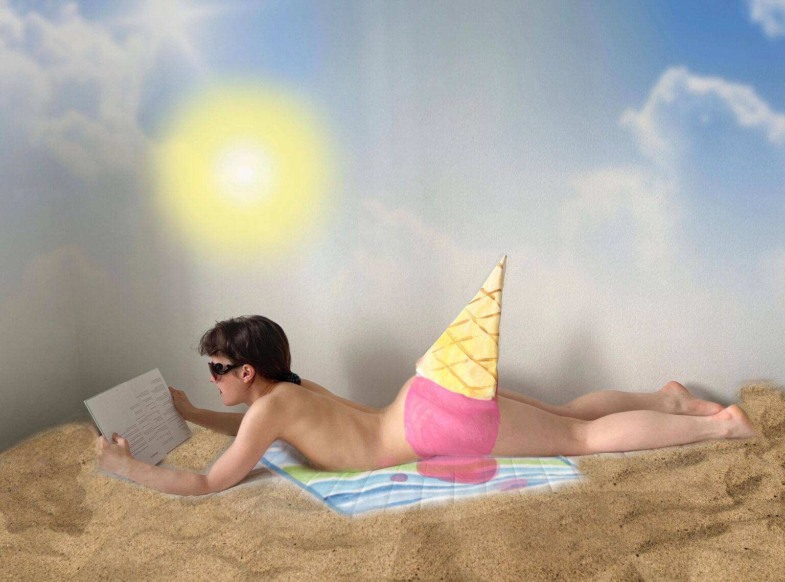 It&rsquo;s too hot today - Maya Golyshkina 