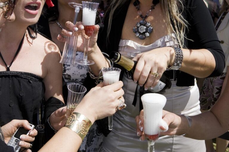 Australia, Melbourne, 2008 - Martin Parr 