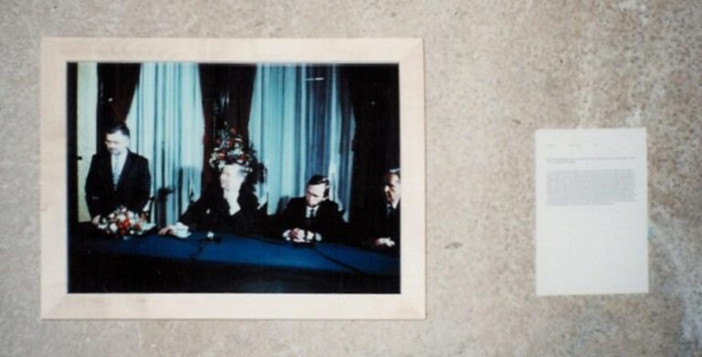 Document, 25 April 1991, London, England, 13:45 - Henry Bond 
