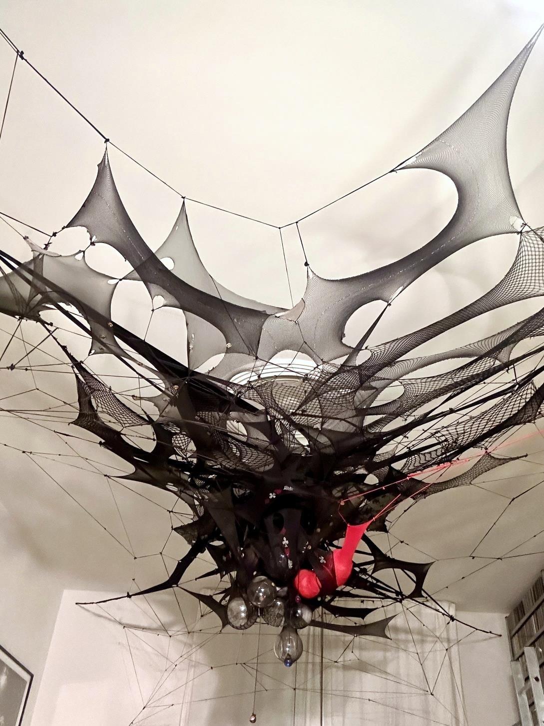 Molly&rsquo;s Chandelier - Madeleine Berkhemer 