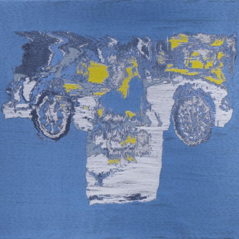 white fox blu - Constanza Camila Kramer Garfias 