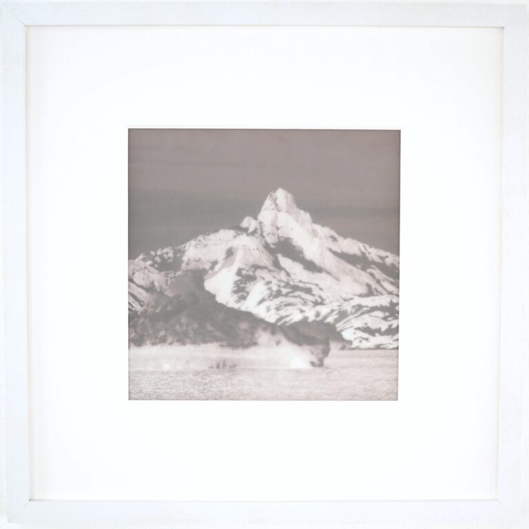 The Mountain’s Eyes - Roberto Ghezzi 