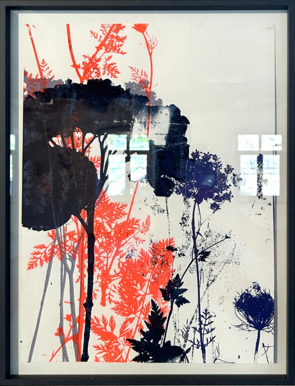 Silkflowers red and blue - Asta von Unger Galerie Isabelle Lesmeister, Galerie Isabelle Lesmeister
