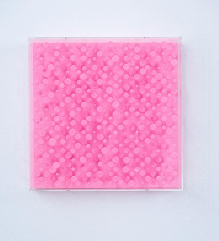Dots – Pink Gradation P2 - Norihiko Terayama 