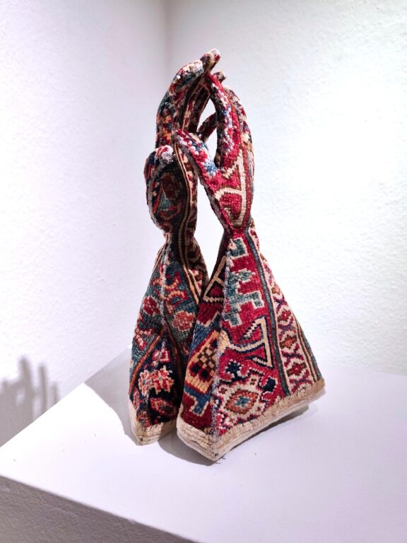 Hände II - Noushin Redjaian 