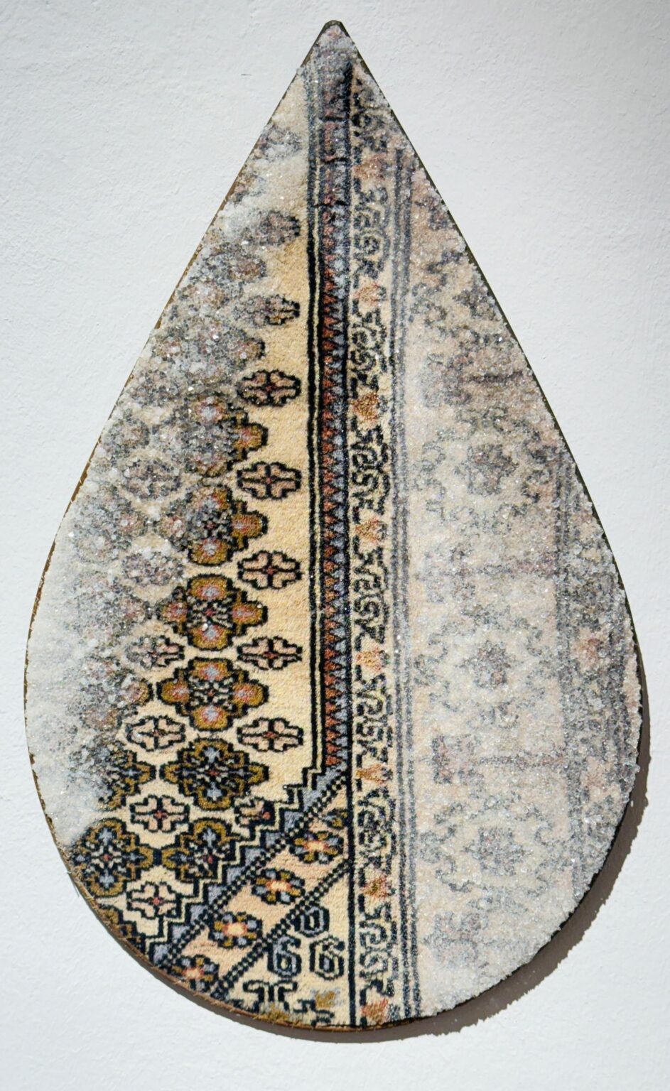 The middle path is free - Noushin Redjaian 