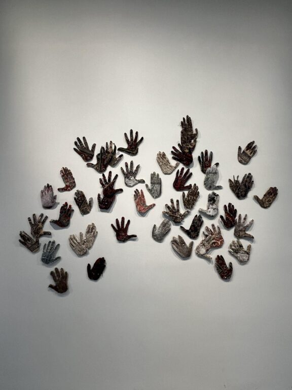 Hände - Noushin Redjaian 