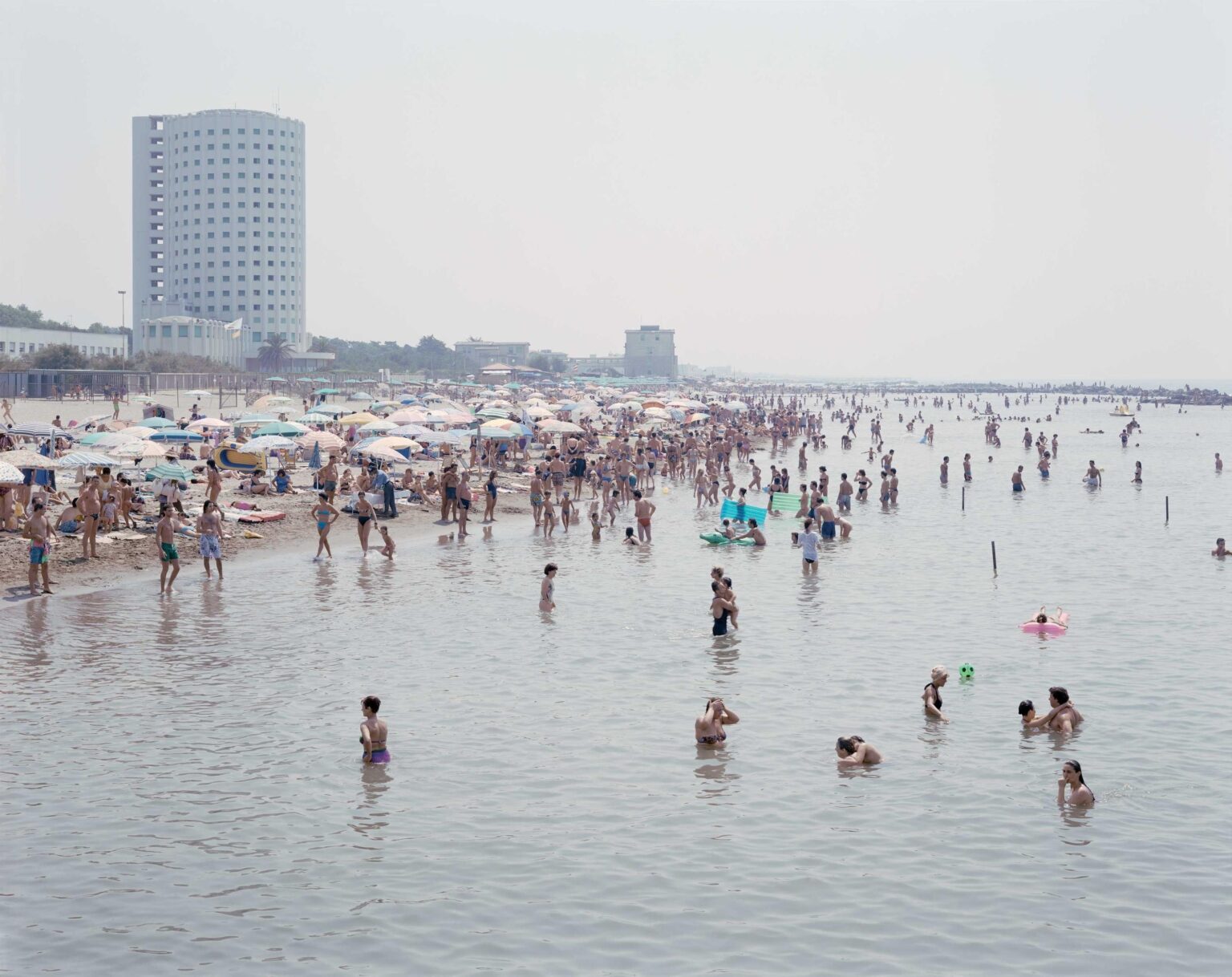 Torre Fiat #0151 (Pinea Aktion) - Massimo Vitali 