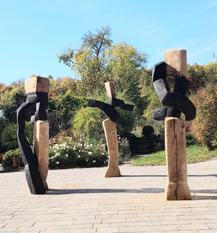 Beate Debus – Form und Figur - Beate Debus 