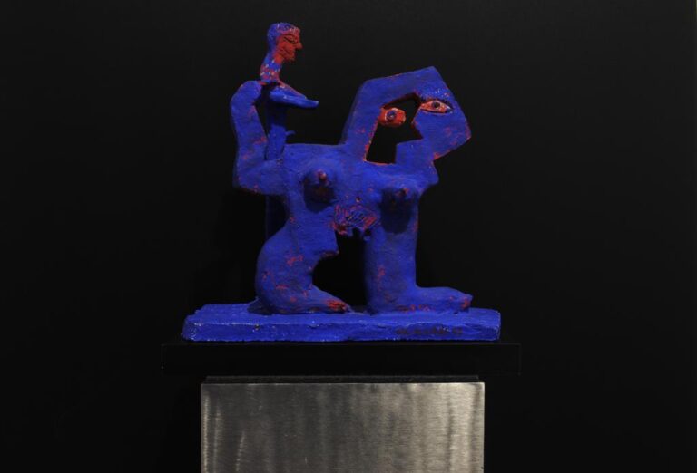Weibliche  Skulptur in Blau 1988 - Dieter Glasmacher 