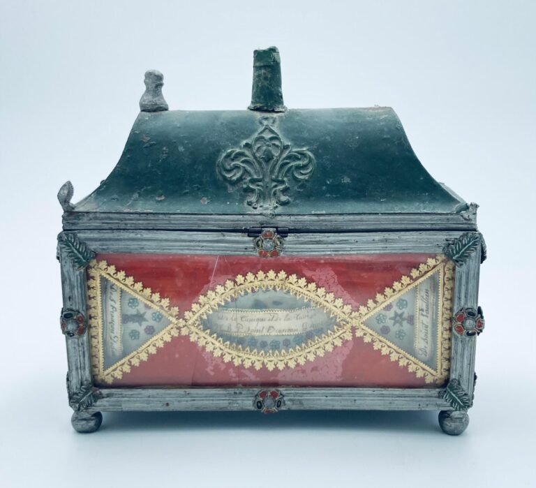 Reliquienschrein - Wunderkammer 