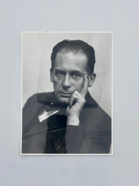 Walter Gropius - Louis Held 