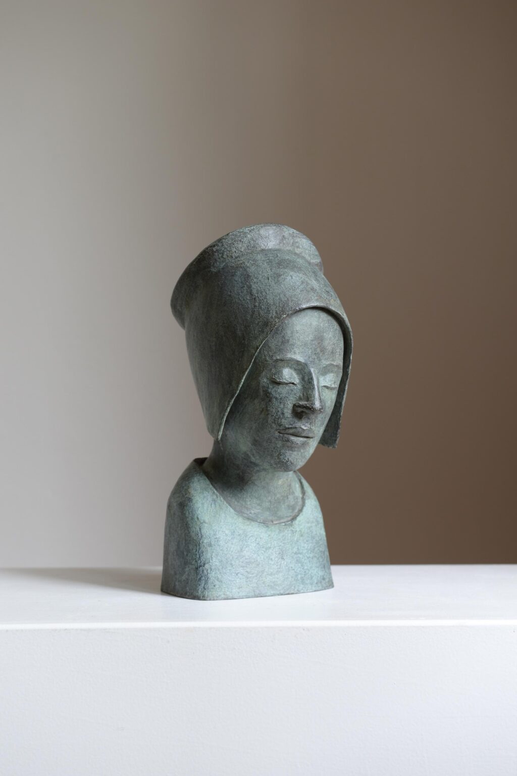 Träumerin mit Kappe I - Annette Meincke-Nagy 