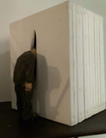 Mann mit Kopf im Bild - Georg Schulz 