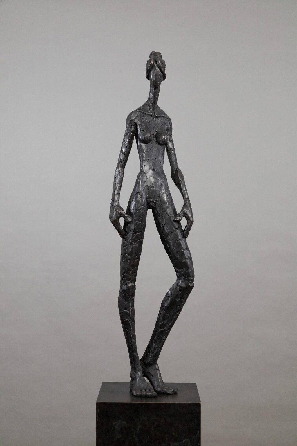 Große Frau - Hannes Helmke 