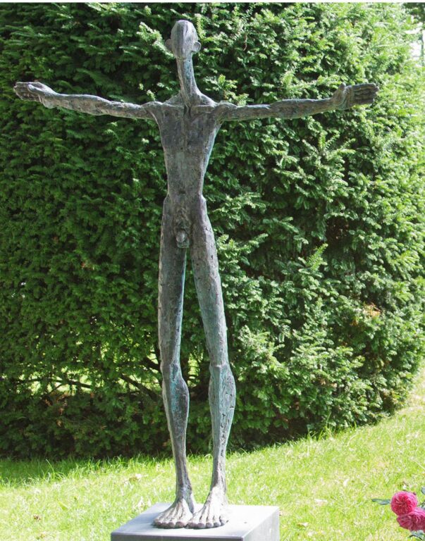 Figur die im Wind steht (groß) - Hannes Helmke 