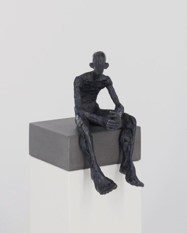 Sitzender IV - Hannes Helmke 