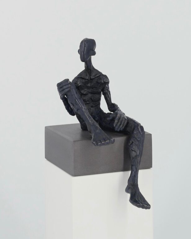 Sitzender - Hannes Helmke 