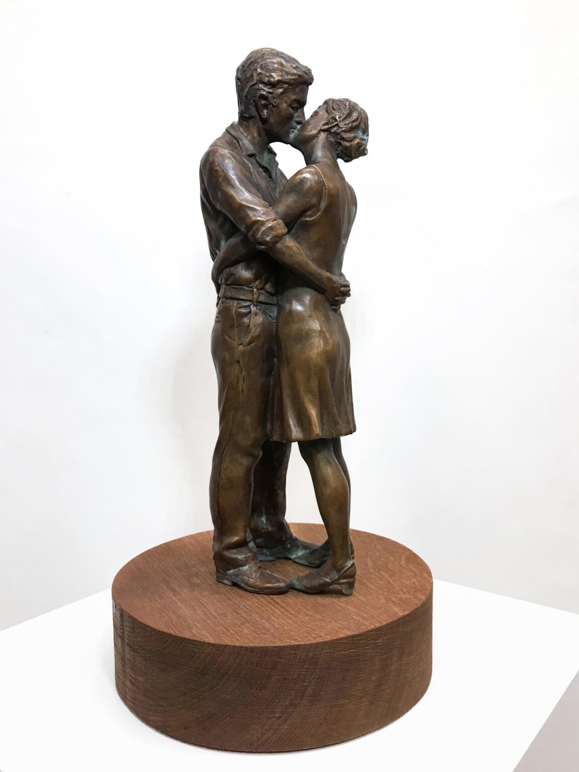 Kiss &ndash; patinated - Christoph P&ouml;ggeler 