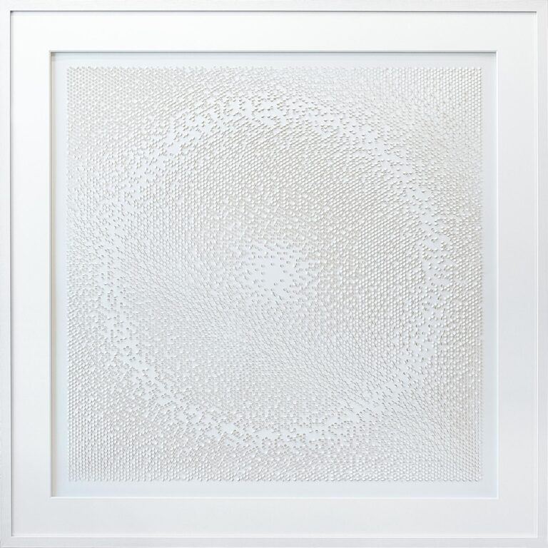 Light rain sphere in white with walnut stain – ET 424 - Sascha Nordmeyer 