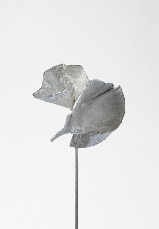 Anstecknadel Blüte II - Violetta Seliger 